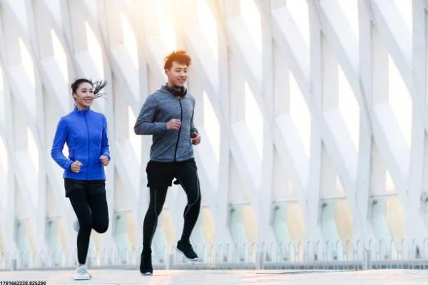 中考体育项目中排球考试的满分技巧与训练方法